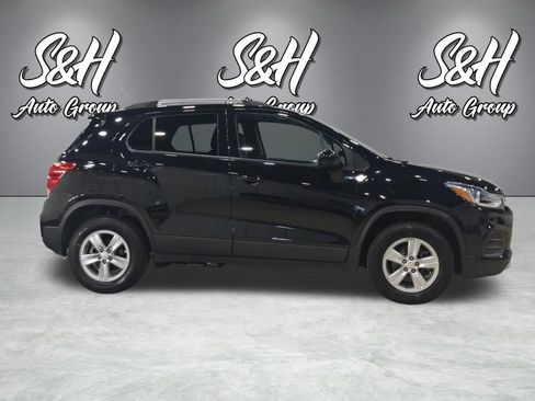 Used 2021 Chevrolet Trax LT image 17