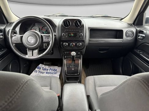 Used 2013 Jeep Patriot Latitude w/ Sun/Sound Group FWD image 22