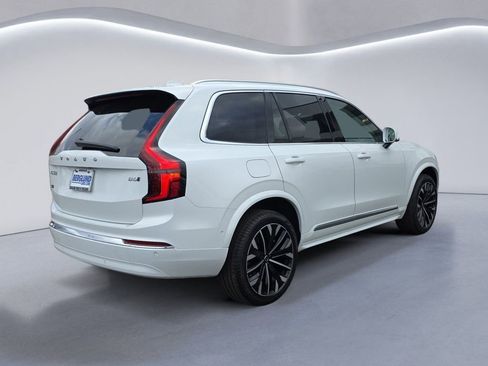New 2026 Volvo XC90 B6 Ultra image 4