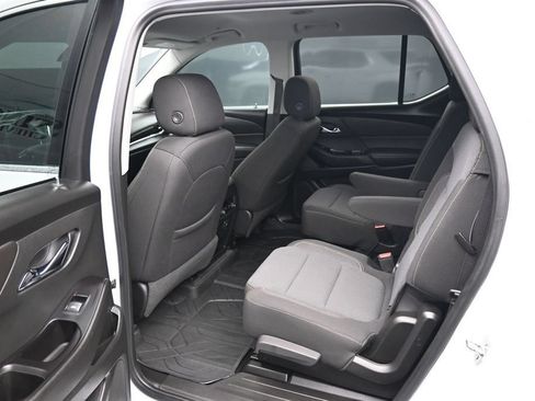 Used 2020 Chevrolet Traverse LT FWD image 14