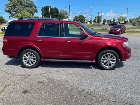 Used 2017 Ford Expedition Limited AWD/4WD image 4