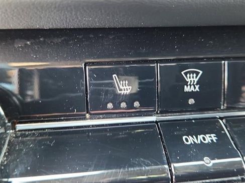 Used 2025 Chevrolet Equinox LT AWD/4WD image 21