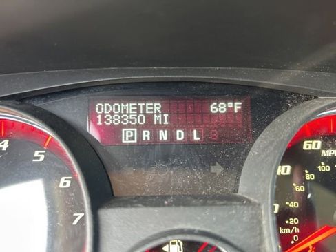 Used 2012 GMC Acadia SLE AWD/4WD image 9