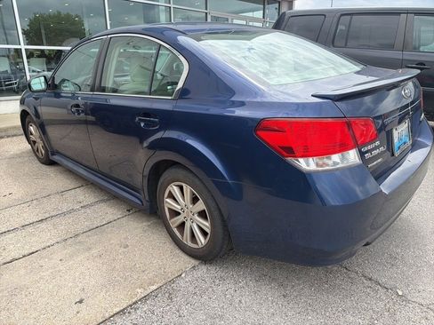 Used 2011 Subaru Legacy 2.5i Premium w/ All-Weather Pkg AWD/4WD image 4
