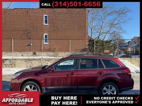 Used 2014 Subaru Outback 3.6R Limited image 2