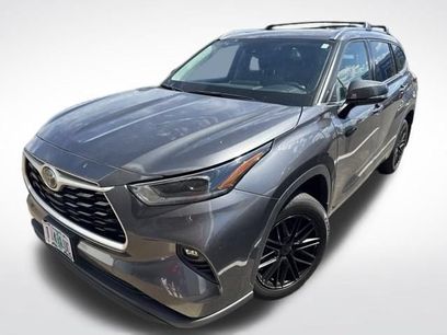 Used 2021 Toyota Highlander XLE
