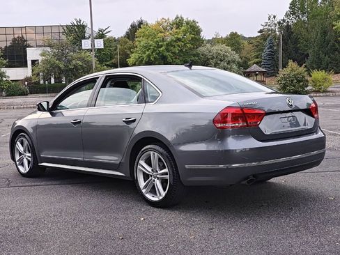 Used 2015 Volkswagen Passat 1.8T SE image 5