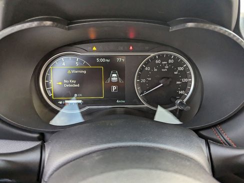 New 2025 Nissan Versa SR w/ Trunk Package image 14