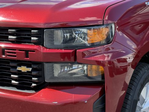 Used 2020 Chevrolet Silverado 1500 Custom w/ Custom Value Package RWD image 6