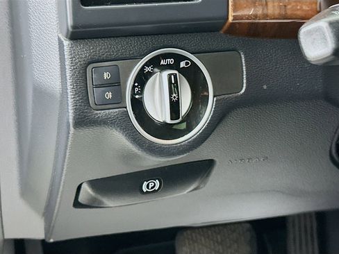Used 2012 Mercedes-Benz GLK 350 4MATIC image 10