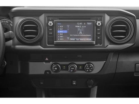Used 2019 Toyota Tacoma SR image 13