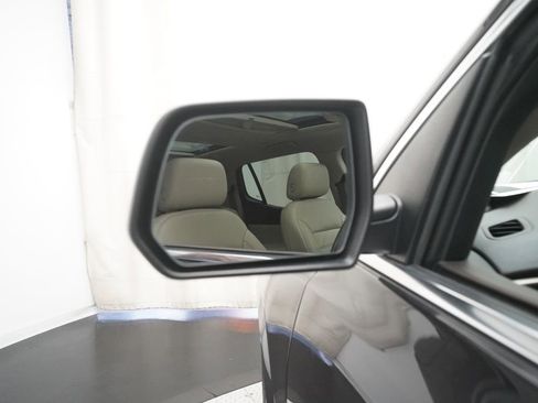 Used 2018 GMC Acadia Denali w/ Technology Package image 25