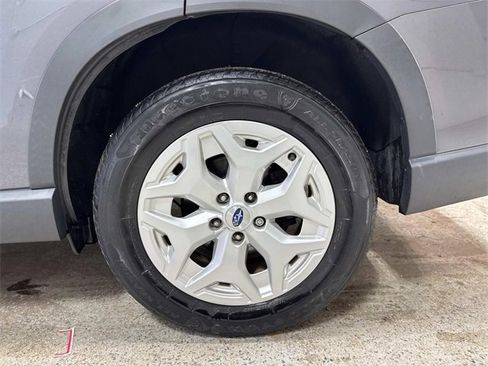 Used 2020 Subaru Forester Base w/ Alloy Wheel Package image 28