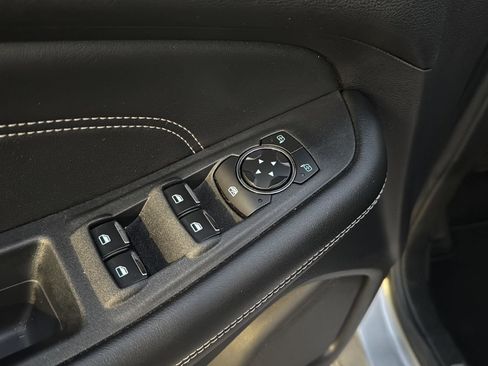 Used 2022 Ford Edge Titanium image 27