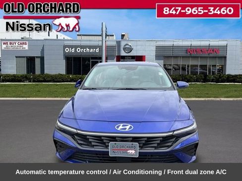 Used 2024 Hyundai Elantra Limited FWD image 2