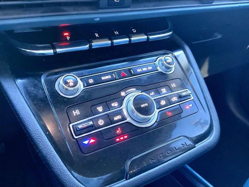 Used 2020 Lincoln Corsair Reserve w/ Beyond Blue Interior Package image 36