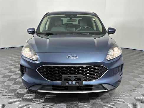 Used 2020 Ford Escape SE image 10