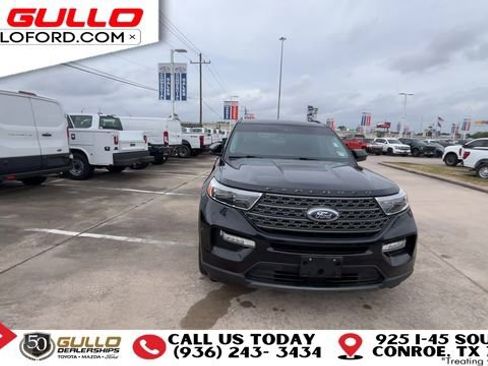 Used 2024 Ford Explorer XLT w/ Equipment Group 202A RWD image 3