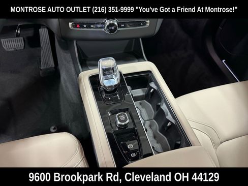 New 2026 Volvo XC90 B6 Plus w/ Protection Package Premier image 20