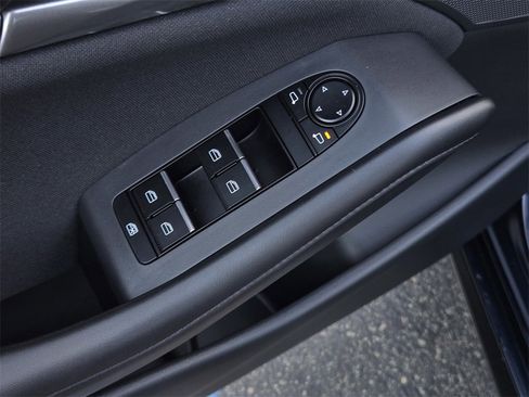 Certified 2025 MAZDA MAZDA3 s image 11