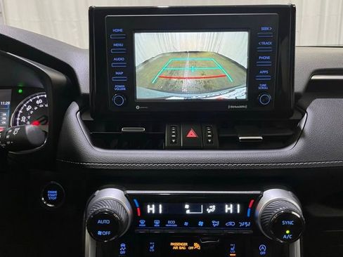 Certified 2022 Toyota RAV4 XLE Premium AWD/4WD image 20