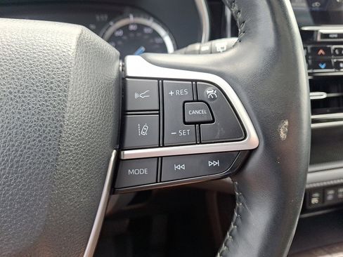Used 2022 Toyota Highlander Platinum image 23