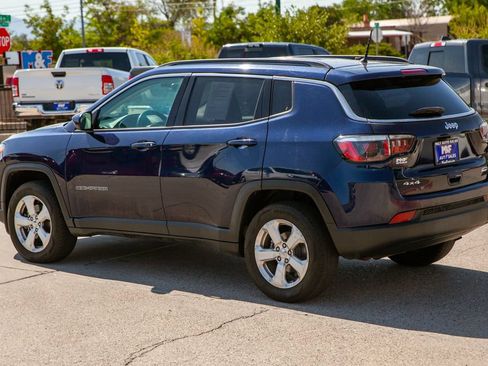 Used 2018 Jeep Compass Latitude AWD/4WD image 7