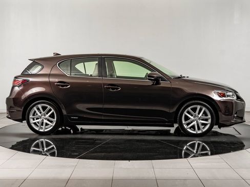 Used 2014 Lexus CT 200h FWD image 11