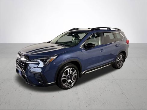 Used 2024 Subaru Ascent Limited w/ Technology Package AWD/4WD image 2