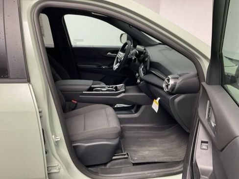 New 2026 Chevrolet Equinox LT w/ LPO, Floor Liner Package image 24