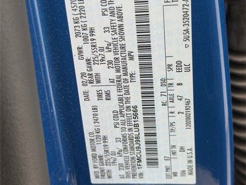 Used 2020 Ford Escape Titanium image 35