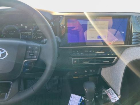 New 2026 Toyota Camry XLE AWD/4WD image 18
