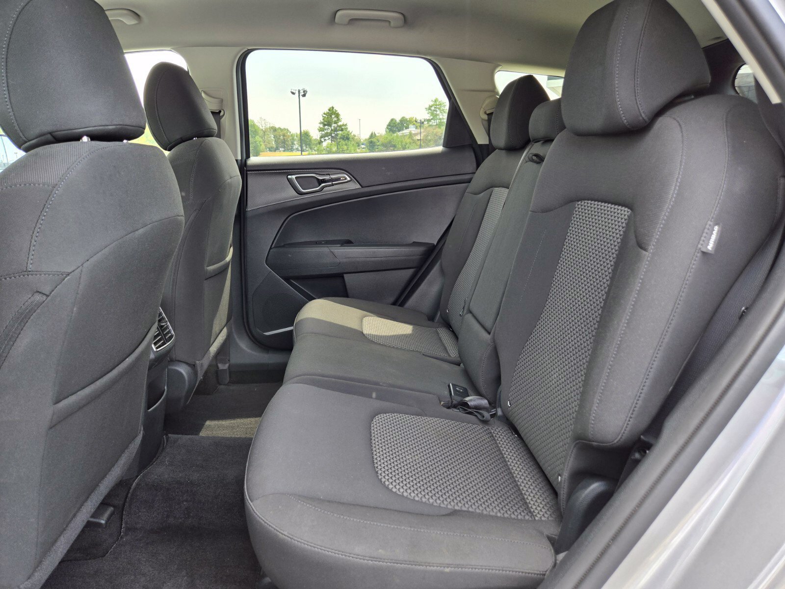 Used 2024 Kia Sportage LX FWD image 12