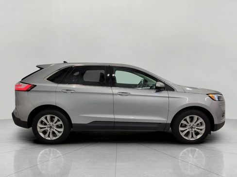 Used 2024 Ford Edge Titanium image 11