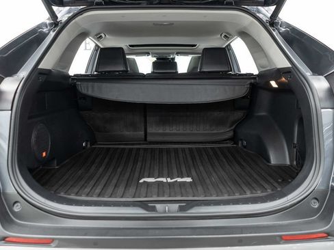 Used 2021 Toyota RAV4 Limited AWD/4WD image 32