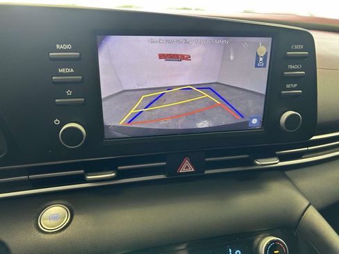 Used 2023 Hyundai Elantra SEL FWD image 22