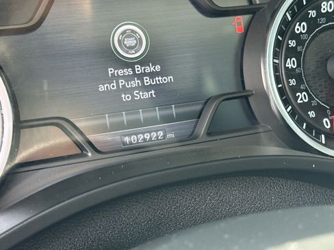Used 2019 RAM 1500 Big Horn AWD/4WD image 9