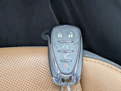 Used 2019 Chevrolet Equinox Premier FWD image 31
