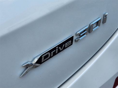 Used 2023 BMW X4 xDrive30i image 13