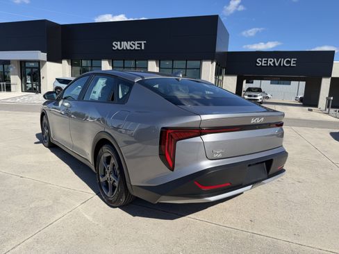 Certified 2025 Kia K4 LXS image 6