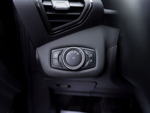 Used 2018 Ford Escape Titanium image 38