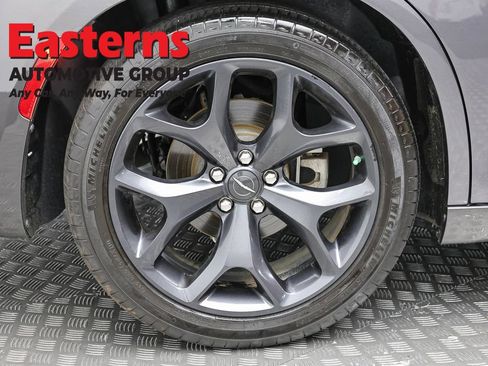 Used 2023 Chrysler 300 S RWD image 29
