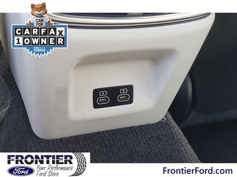 Used 2024 Genesis G70 2.5T image 10