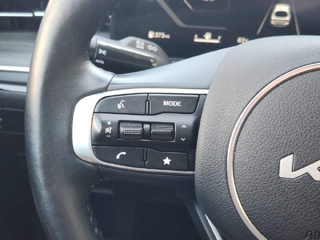 Used 2025 Kia K5 EX FWD image 30