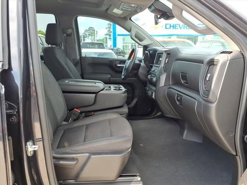 Used 2024 Chevrolet Silverado 1500 Custom Trail Boss w/ LPO, Dark Essentials Package AWD/4WD image 17
