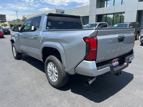 New 2025 Toyota Tacoma SR5 image 5