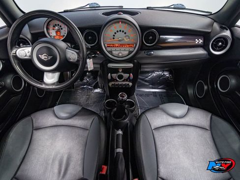 Used 2009 MINI Cooper John Cooper Works image 2
