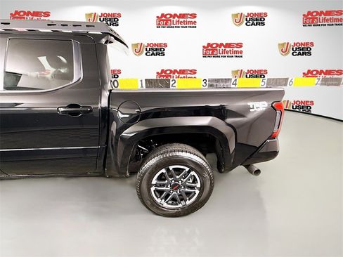 Certified 2024 Toyota Tacoma TRD Sport image 29