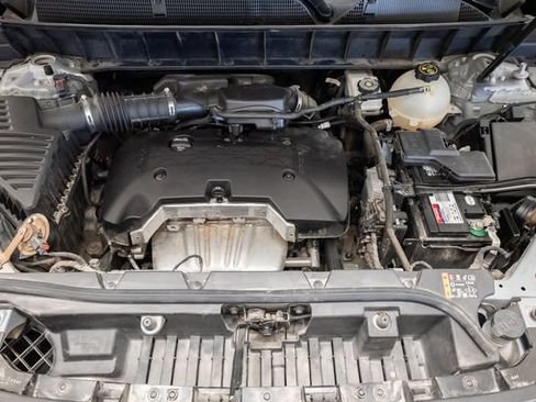 Used 2019 GMC Acadia SLE FWD image 3