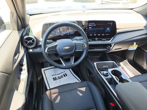 Certified 2026 Chevrolet Equinox LT w/ Convenience Package II FWD image 7